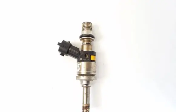 Porsche Cayenne (92A) Fuel injector 94811012872