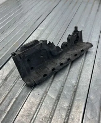 BMW 5 F10 F11 Other engine bay part 9127397