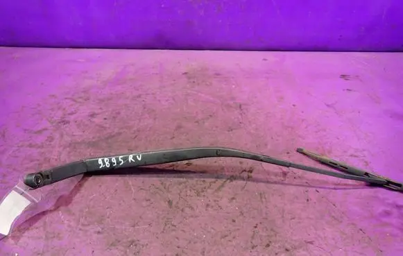 Chevrolet Spark Front wiper blade arm