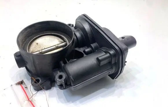 Volkswagen T-Roc Engine shut-off valve 04E133062S