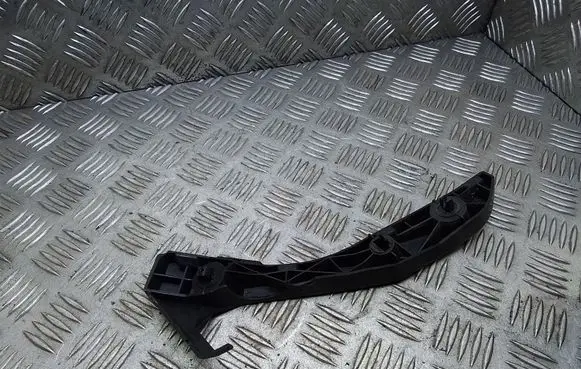 Toyota Prius (XW20) Front bumper mounting bracket 5211547010
