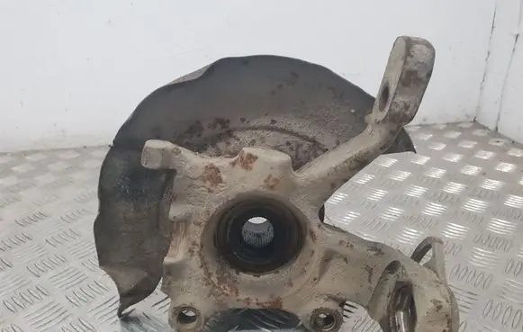 Volkswagen Transporter - Caravelle T4 Front wheel hub