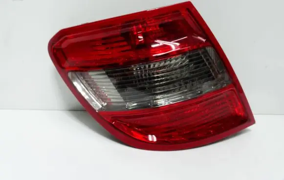 Mercedes-Benz C W204 Rear/tail lights 2048203764 763037 E12291201
