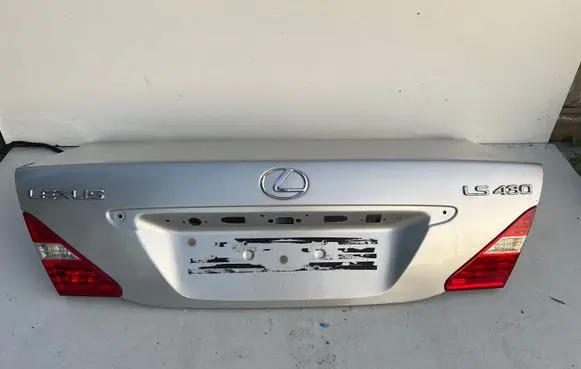 Lexus LS 430 Tailgate/trunk/boot lid