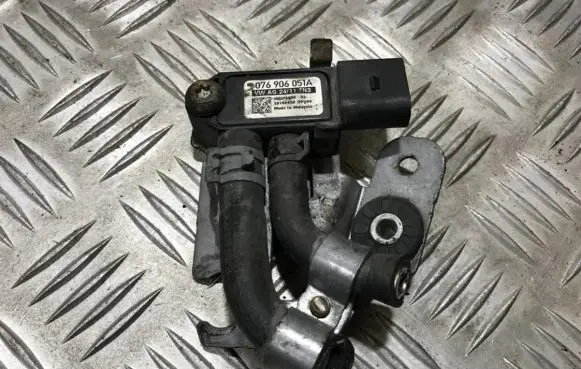 Volkswagen Touran I Air pressure sensor 20dps09003 076906051a