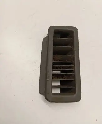 Volkswagen Transporter - Caravelle T4 Dash center air vent grill 701819072