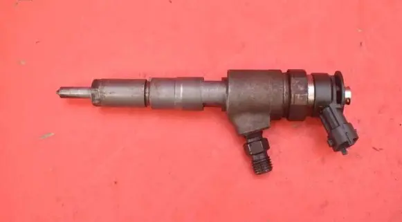 Renault Scenic II - Grand scenic II Fuel injector 7700111014