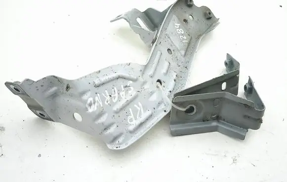 Seat Leon IV Fender mounting bracket 5FA805371 5FA821141