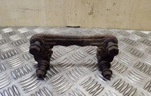 Mitsubishi Pajero Brake caliper pad carrier rear 