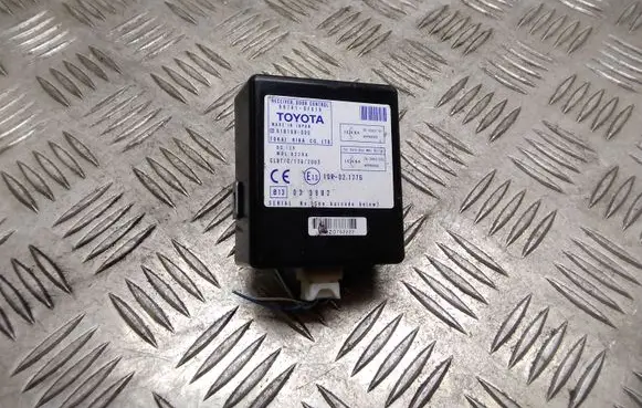 Toyota Corolla Verso AR10 Door control unit/module 897410F010