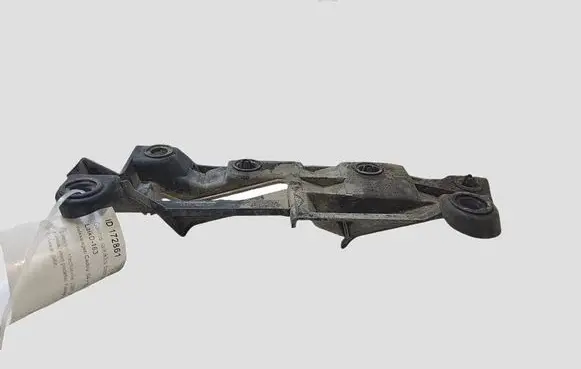 Volkswagen Caddy Rear bumper mounting bracket 2K0807394