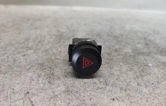 KIA Sorento Hazard light switch