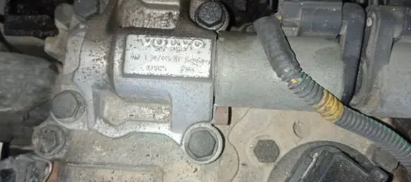 Volvo XC90 Camshaft vanos timing valve 8670421 F34711502