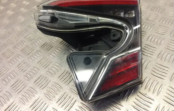 Toyota C-HR I Tailgate rear/tail lights 81580-F4021