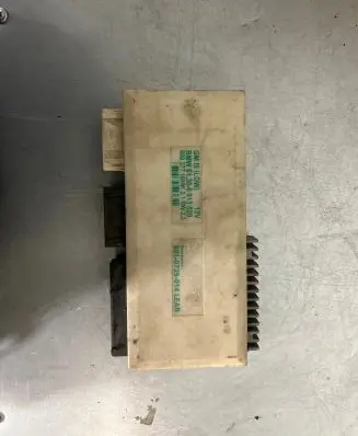 BMW 5 E39 Comfort/convenience module 61356913520 6010729014 608377101