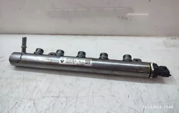Nissan Qashqai+2 Fuel main line pipe 175216420R