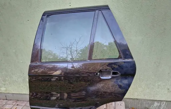 BMW X5 E53 Rear door