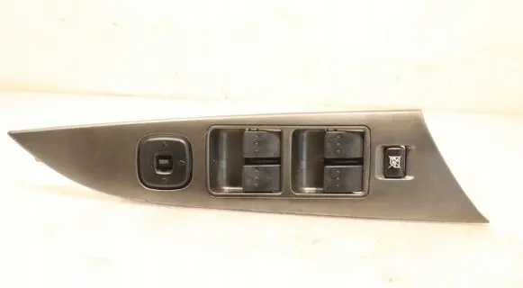 Mazda 3 I Electric window control switch