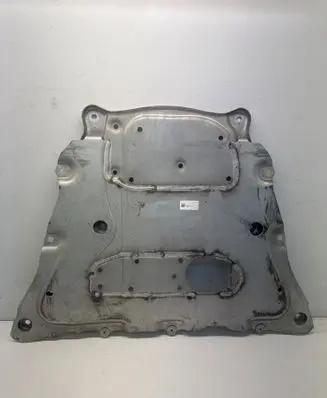 BMW X5 G05 Engine splash shield/under tray 6862071