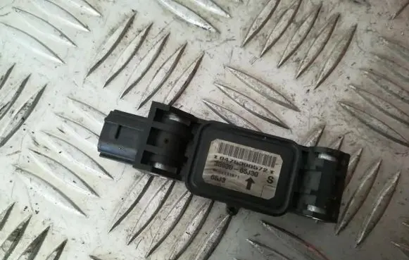 Suzuki Grand Vitara II Airbag deployment crash/impact sensor 3893065j30 38930-65j30
