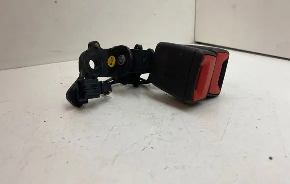 Skoda Superb B8 (3V) Middle seatbelt buckle (rear) 3V0857739A