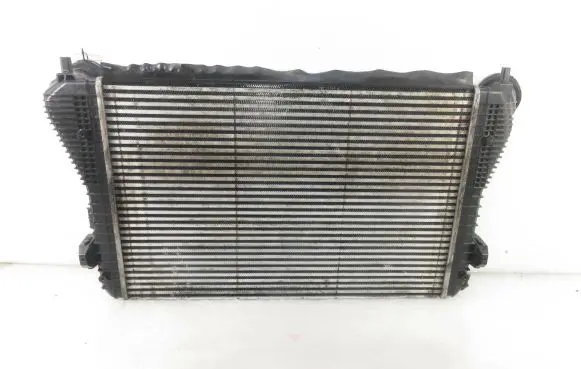 Volkswagen Touran I Intercooler radiator 1K0145803L