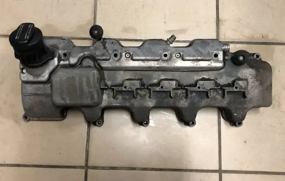 Mercedes-Benz ML W163 Rocker cam cover A1130160005