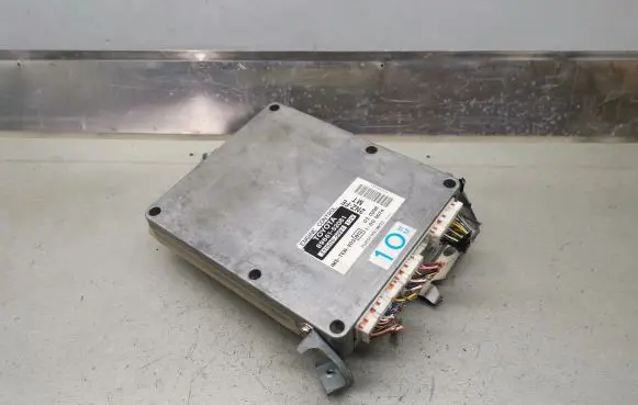 Toyota Yaris Engine control unit/module 8966152081 2110005991