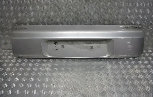 Honda Accord Rear window tailgate spoiler 