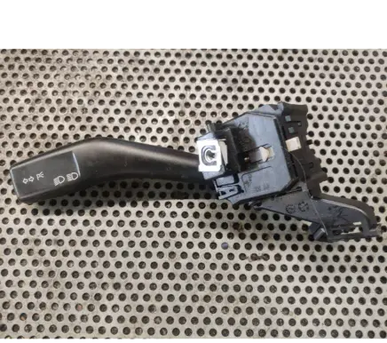 Volkswagen Golf V Indicator stalk ANP80H012A 2GB0592C 1K0953513