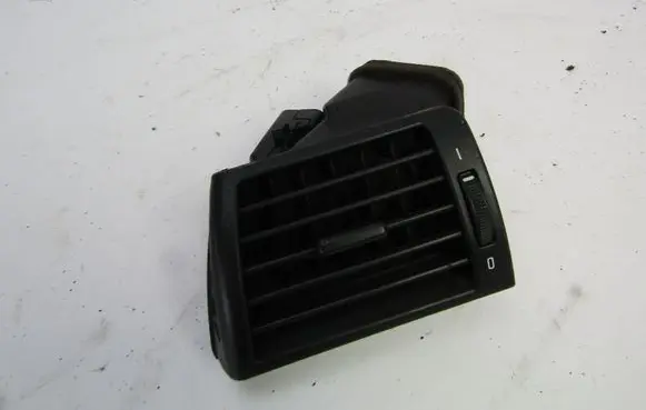 BMW 3 E36 Dash center air vent grill 
