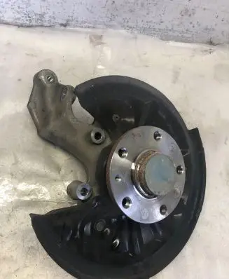 Audi Q3 F3 Rear wheel hub 3q0501117a