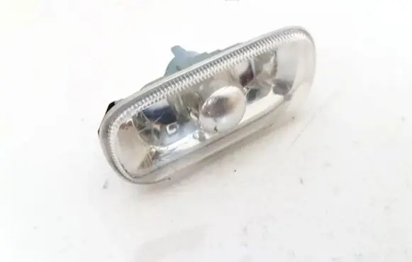 Audi A4 S4 B6 8E 8H Front fender indicator light 8E0949127