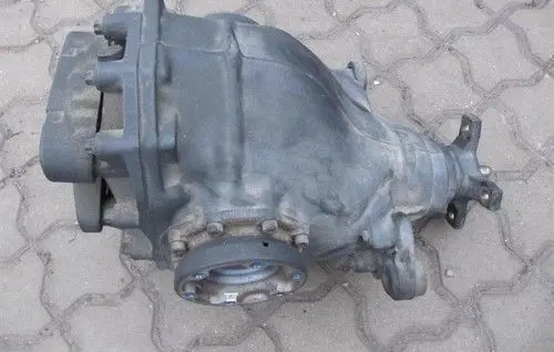 Mercedes-Benz S W221 Rear differential/diff mount bracket A2213505414