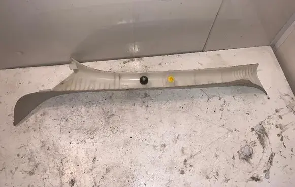(A) pillar trim