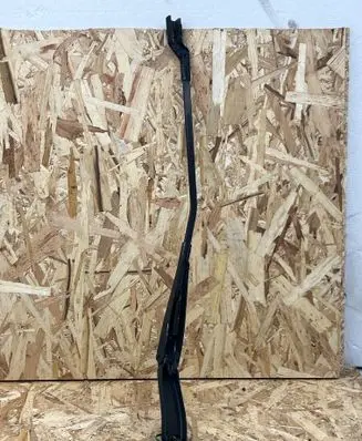 Front wiper blade arm