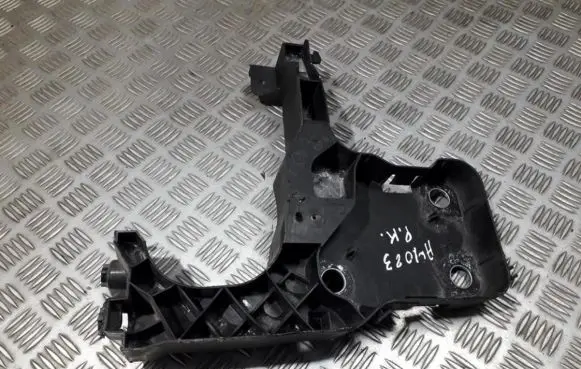 Renault Megane II Headlight/headlamp mounting bracket 8200137495