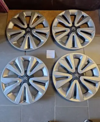 Citroen C3 Picasso R16 wheel hub/cap/trim 9687730477