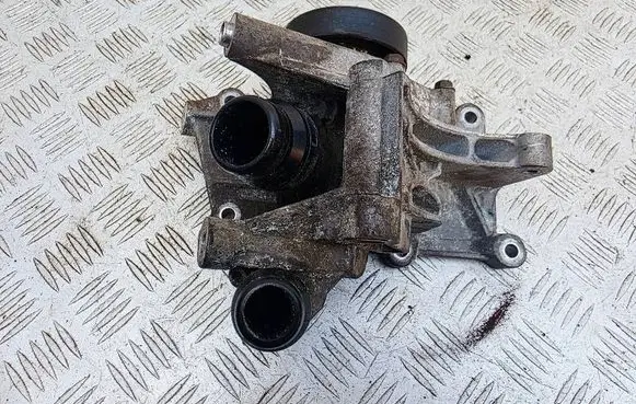 Mini Cooper Countryman R60 Water pump 7823008