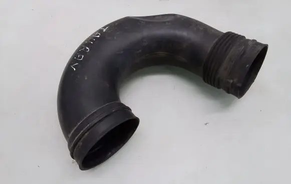 Volkswagen Touran I Air intake hose/pipe 1K0129618