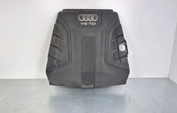 Audi Q7 4M Engine cover (trim) 4M0133849