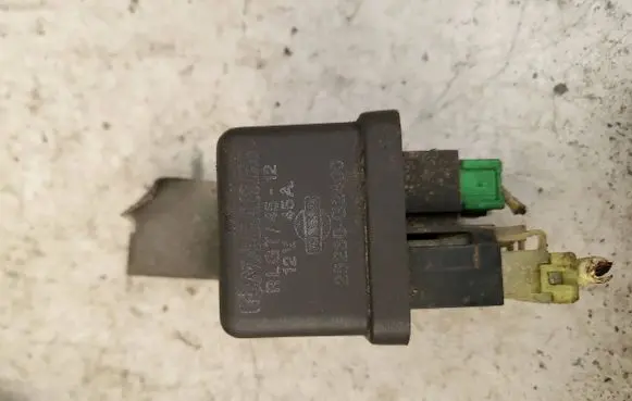 Nissan Terrano Other relay 25230-g2400