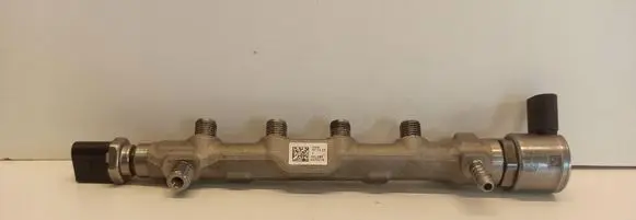Volkswagen Golf VIII Fuel main line pipe 04L130764E