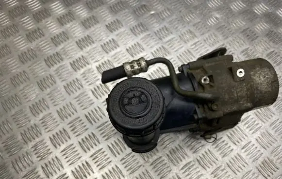Citroen C4 I Power steering pump 9684713280 A5097811