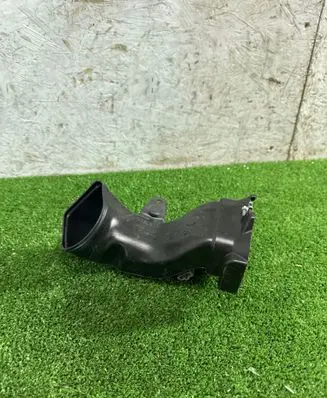 Porsche Macan (95B) Cabin air duct channel 95B819726