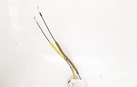 Mazda 2 Front door lock