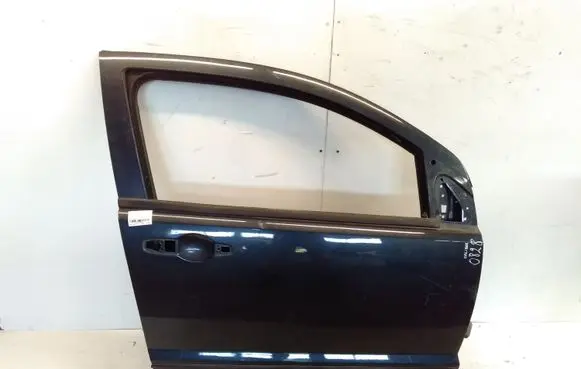 Dodge Caliber Front door