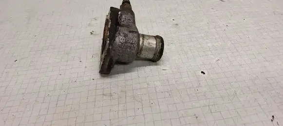 Volkswagen PASSAT B5 Engine coolant pipe/hose 028121145B