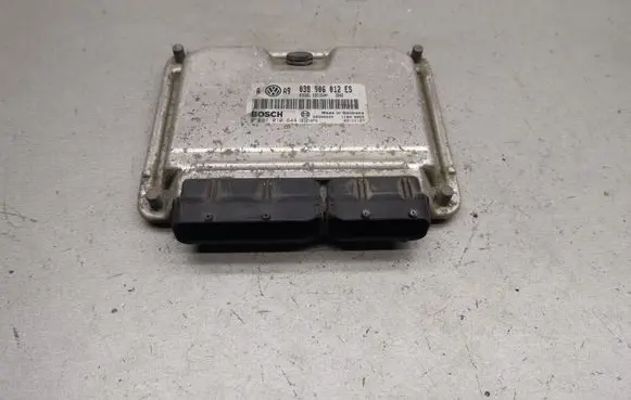 Volkswagen Golf IV Engine control unit/module 038906012ES 0281010644