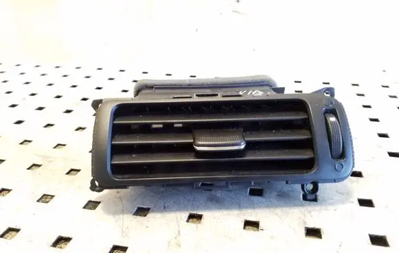 KIA Rio Dash center air vent grill 974201W900